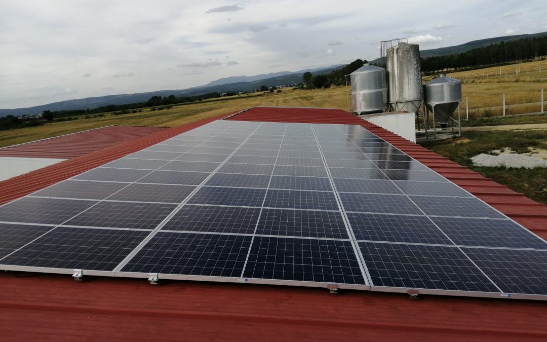 Fotovoltaica en granja de Xinzo de Limia (Orense)